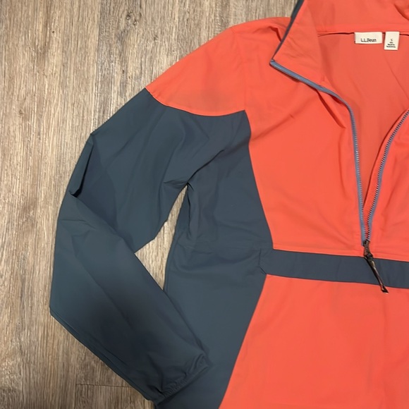 L.L. Bean Quarter Zip Wind Breaker - Picture 3 of 11
